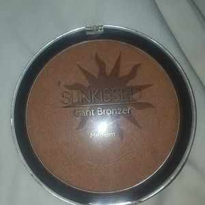 Sunkissed Giant Bronzer Medium